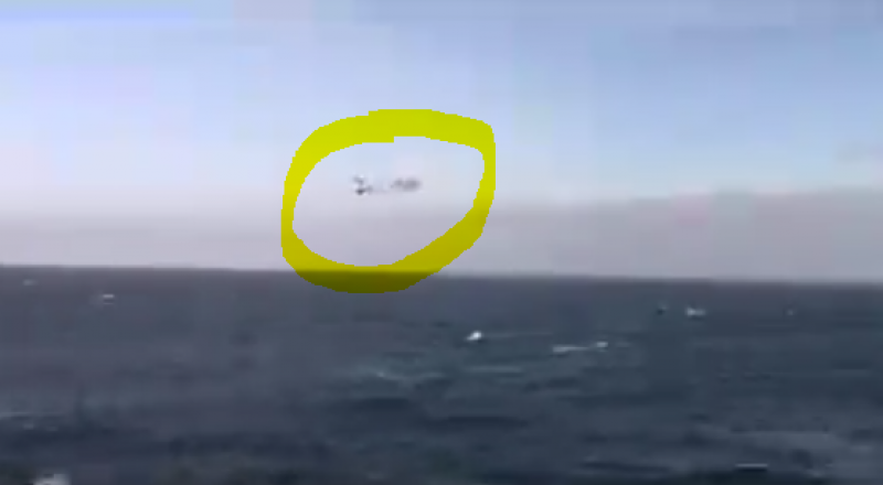 Руски Су-24 прелетя в опасна близост до американски кораби в Черно море ВИДЕО