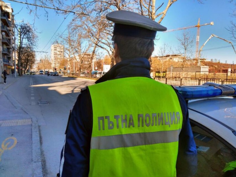 Близо 100 души отнесоха глоби