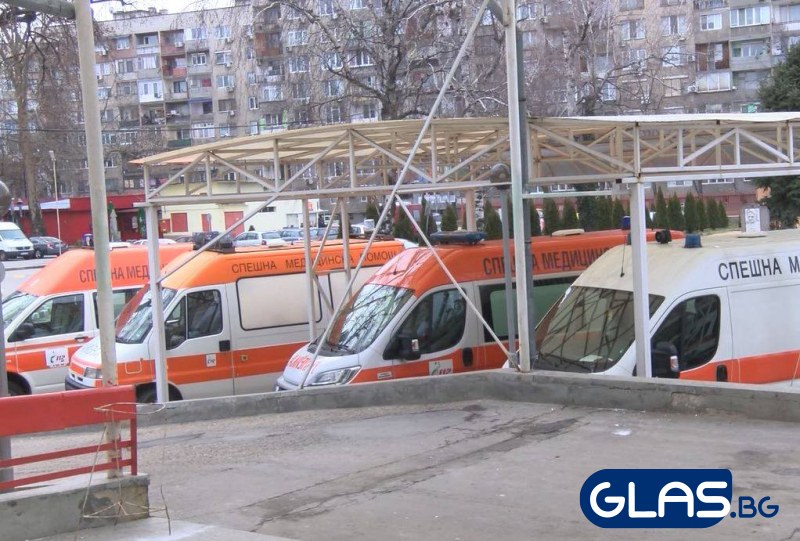 Камион и кола се блъснаха на АМ 