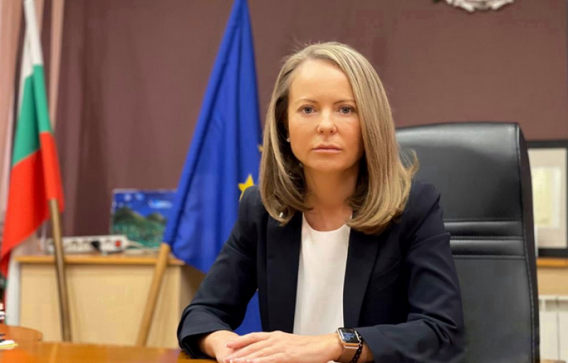 Каназирева иска от Зико пари – за ремонта на кошмарното 