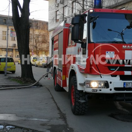 15-годишна на косъм от задушаване! Пожарникари я спасиха