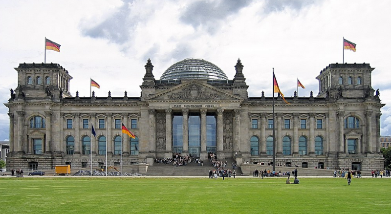 Германските депутати ще намалят своето възнаграждение