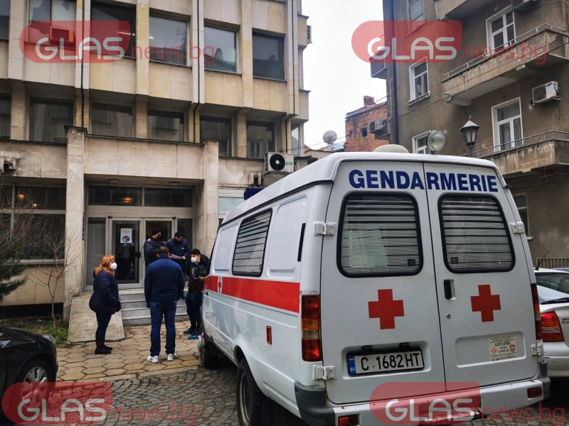 Стартира масовата ваксинация на полицаите в Пловдив  СНИМКИ