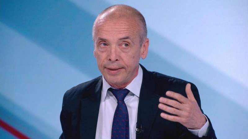 Доц. Мангъров: Не съм наясно към момента коя е по-добрата ваксина