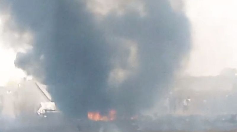 Военен самолет се разби! Седем души загинаха ВИДЕО