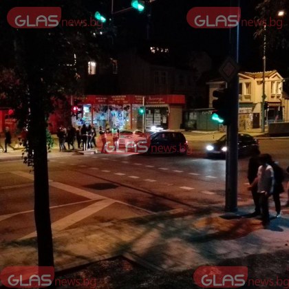 Верижна катастрофа в Пловдив на ключово кръстовище! Тапата е от Централна гара