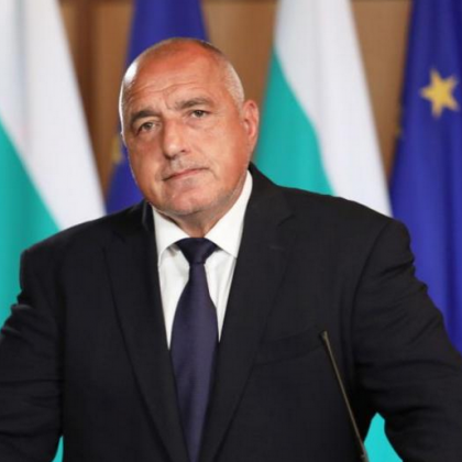 България получава ваксини на заем?