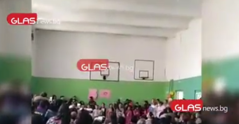 Родители и ученици празнуват! Върнаха се към нормалния живот ВИДЕО