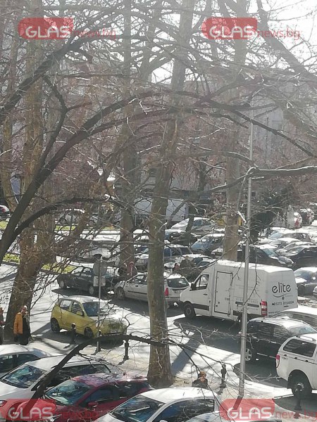 Верижна катастрофа на централен булевард в Пловдив СНИМКИ