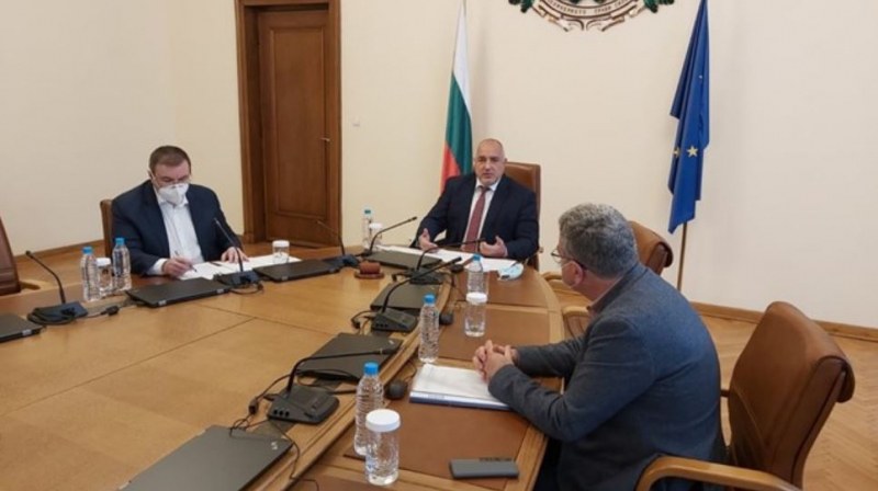 Премиерът: В момента сме в третата решителна битка и вълна на коронавируса