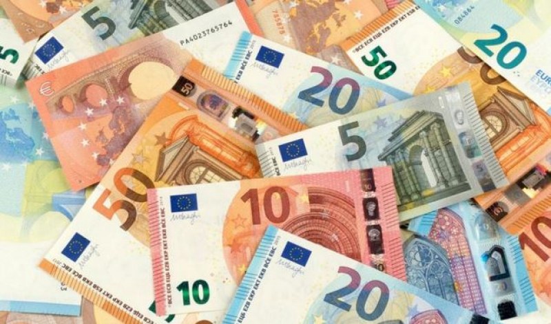 Еврото измества лева! Ясна е датата