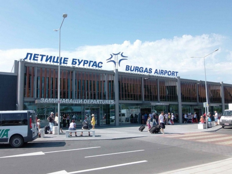Влак ще свързва жп гарата в Бургас с летището