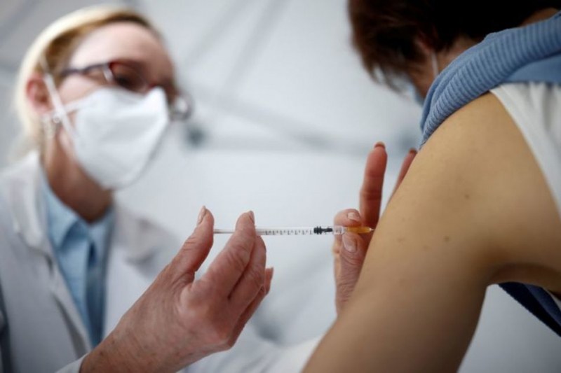Австрия спря ваксинирането с 