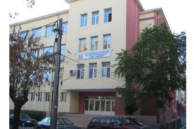 Почина дългогодишен директор на професионална гимназия