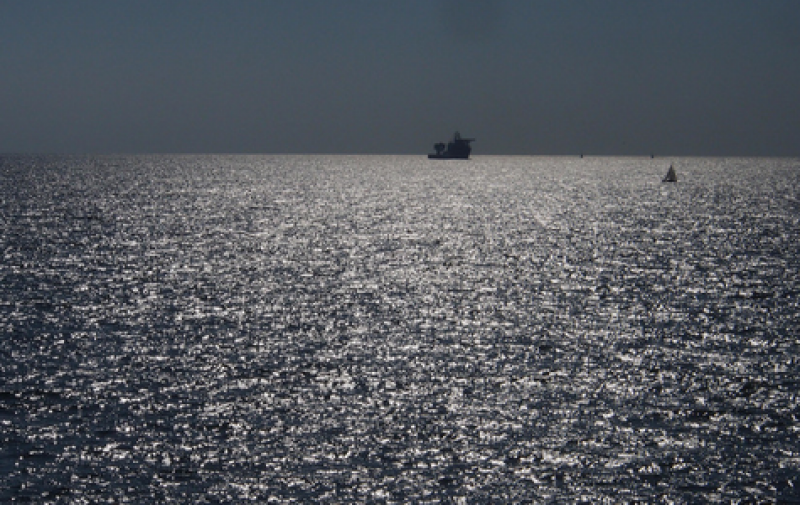 Руски кораб потъна в Черно море, тече спасителна акция