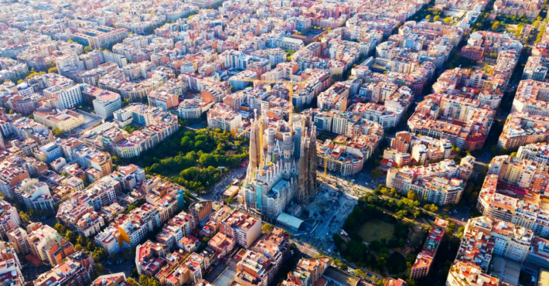 Испания обмисля отваряне на туризма след ваксиниране на 30% от жителите си