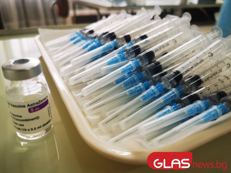 1200 са съобщенията за нежелателни реакции след ваксините, за Pfizer са най-малко