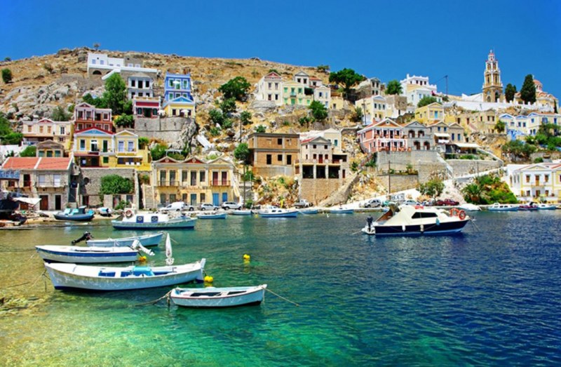 Острови в Гърция - свободни от К-19 зони. Хората са ваксинирани два пъти