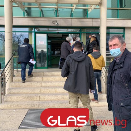 Половината от новите ковид случаи – в 5 области. Спад на смъртността