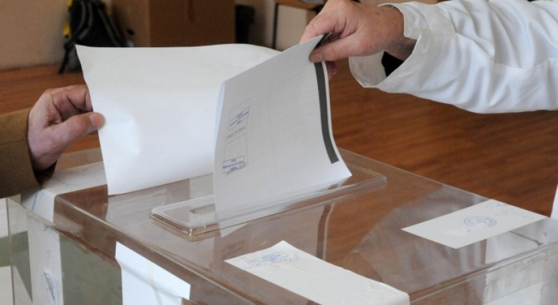 Карантинираните в първите 3 дни на април губят правото си на вот