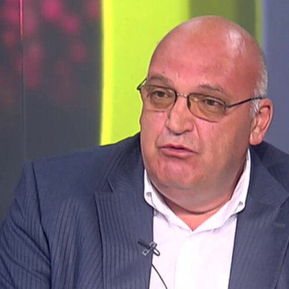 Д-р Брънзалов: Ако има пик, да затворят абсолютно всичко