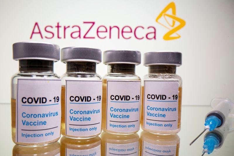 Министър Ангелов свиква извънредно заседание заради ваксината на AstraZeneca