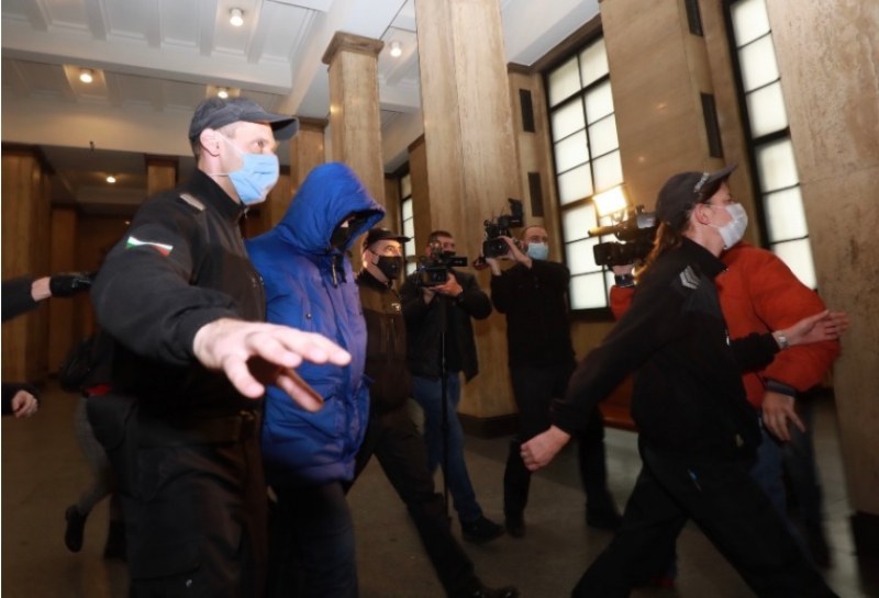 Адвокатите на убиеца на Милен Цветков – болни, отложиха делото