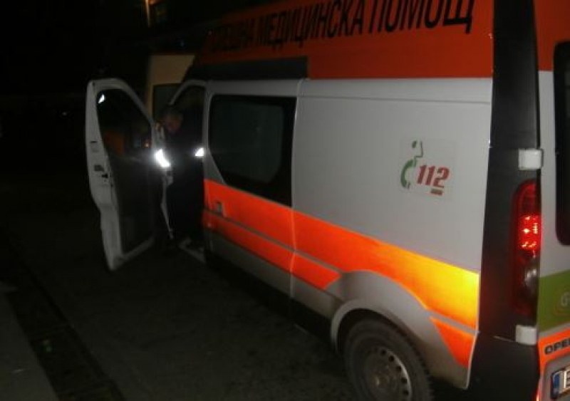 Бременна жена предозира в хотел, приеха я във ВМА!