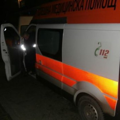 Бременна жена предозира в хотел, приеха я във ВМА!