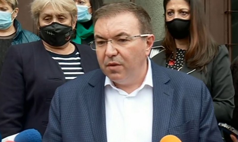 Ваксинираните с първа доза на "АстраЗенека" да си сложат и втората