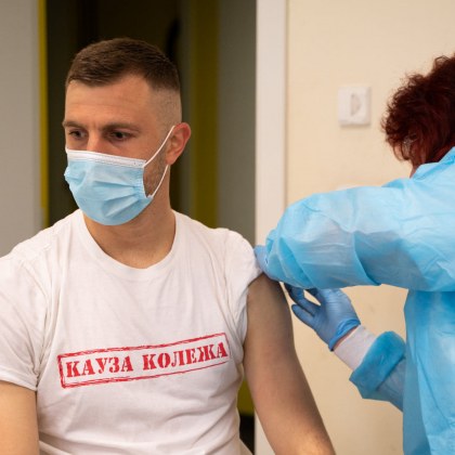 Ваксинираха играчите и служителите на Ботев СНИМКИ