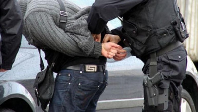Задържаният в София полицай – куриер на бутикова дрога в Студентски град