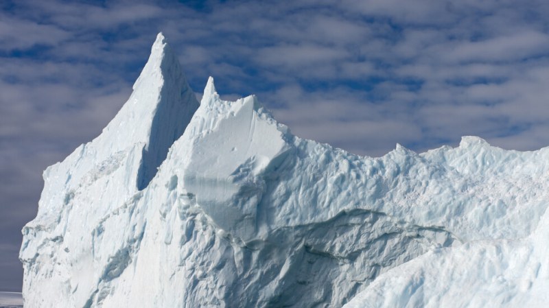 Край с най-големия айсберг в света