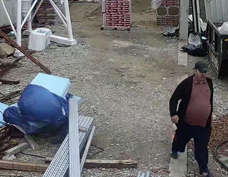 Издирват крадец! Виждали ли сте този мъж СНИМКИ