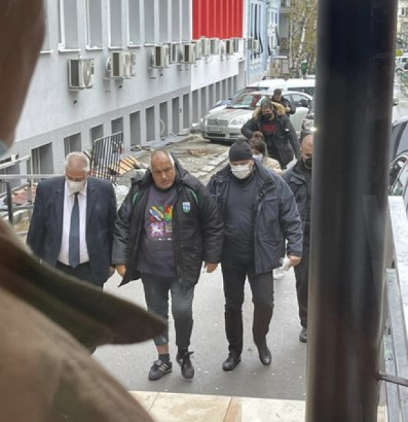 Оперират Бойко Борисов в столична болница