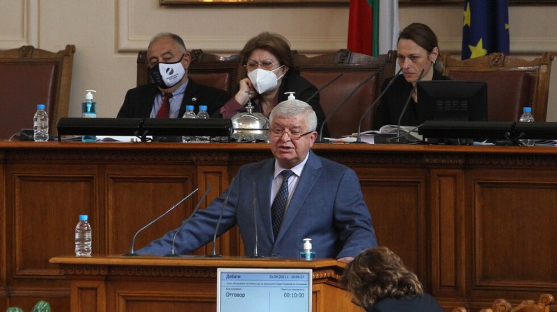 Ананиев: Дали сме 5,1 милиарда лева за борба с коронавируса