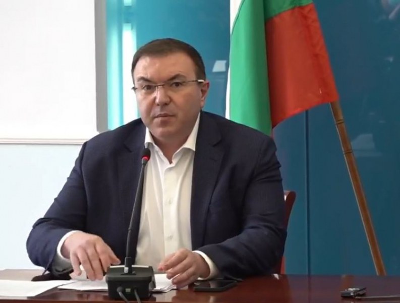 Брифинг на здравните власти за мерките на Великден НА ЖИВО