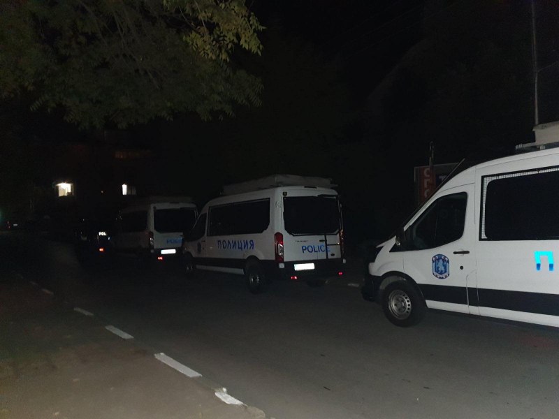 Влюбен чужденец дойде при любимата си и остана без позлатения си 
