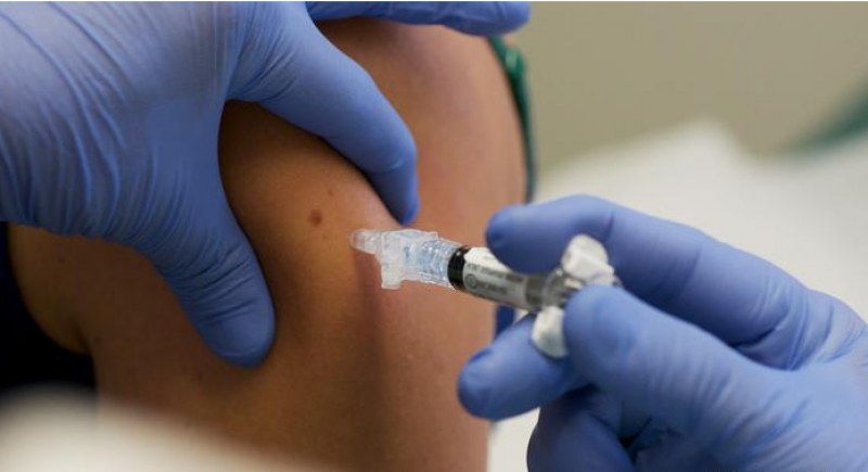 Грешка: 140 души получиха физиологичен разтвор вместо ваксина