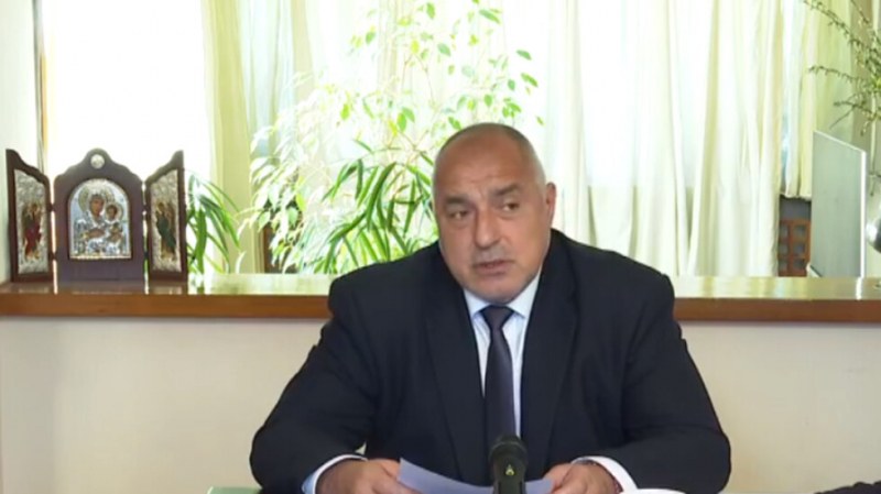 Удължиха епидемичната обстановка, премиерът коментира върнатия мандат