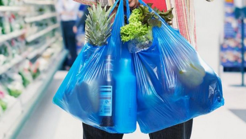 Забраниха за употреба и продажба найлонови торбички