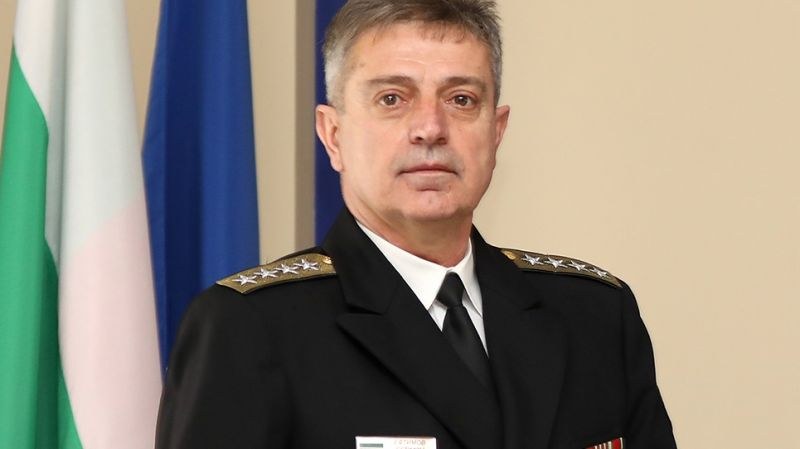 Адмирал Ефтимов: За 6 май над София ще преминат над 20 летателни средства