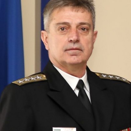 Адмирал Ефтимов: За 6 май над София ще преминат над 20 летателни средства