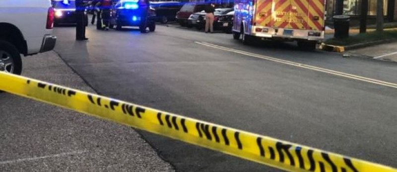 Мъж застреля приятелката си, още петима души и се самоуби