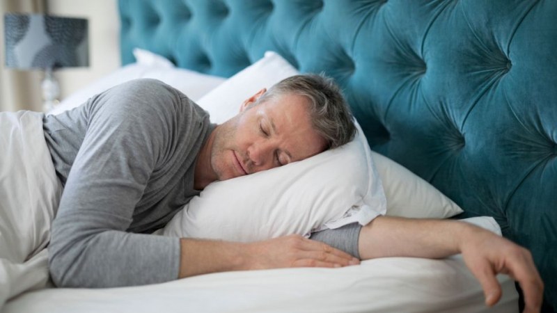 Колко сън е твърде много и вредно ли спим над 9 часа?
