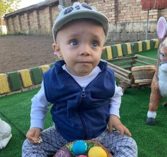 Да помогнем на това слънчице да изживее едно щастливо детство! СНИМКИ