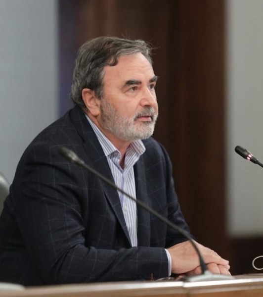 Най-важното оттук нататък е да убедим тези, които се колебаят