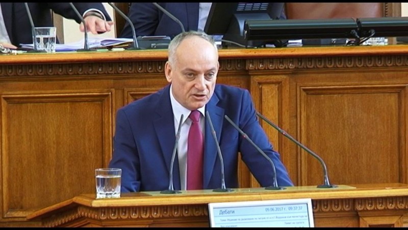 Доцентът Йорданов не се бил представял за професор: Това е грешка на пресцентъра!