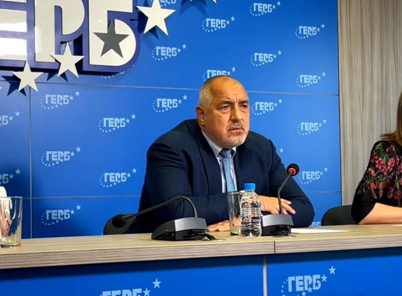 Не сме взимали пари от Божков, нито имам фирма с Пеевски