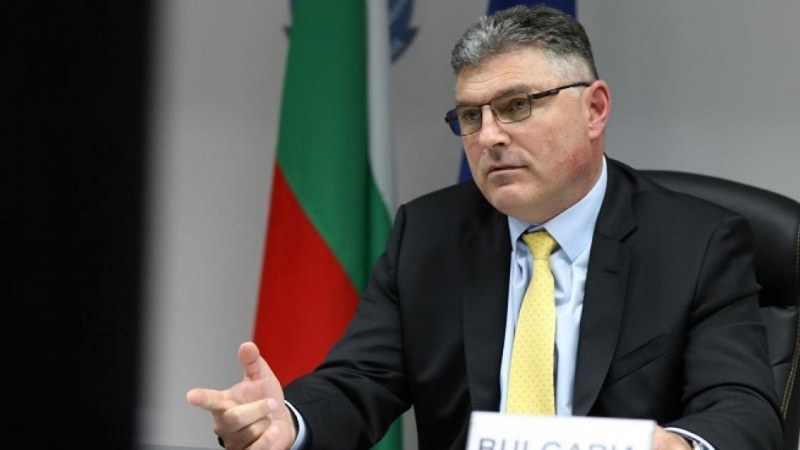 Военният министър: 99% от поръчките са без конкурс, с посочен изпълнител
